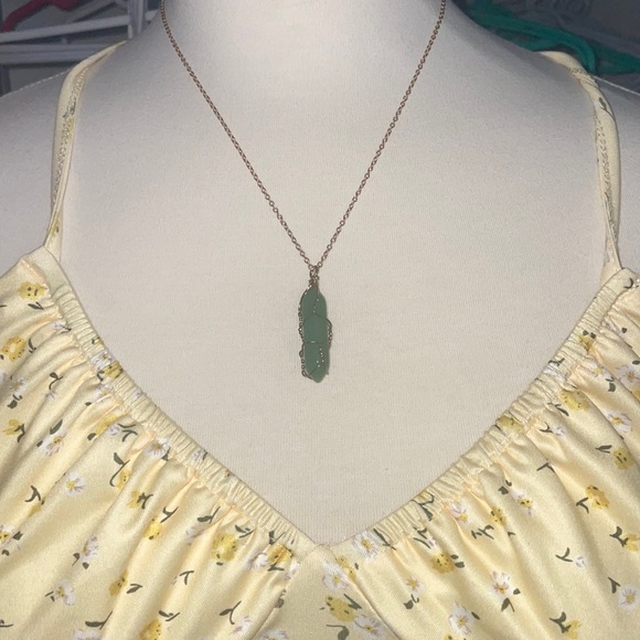 Rose Gold Chain + Green Adventurine Crystal Attached In Crystal Holder - Picture 1 of 4